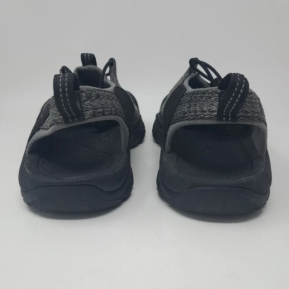 Keen Clearwater CNX Black Grey Water Sandals Shoes Mens Size 10.5 M 1022252